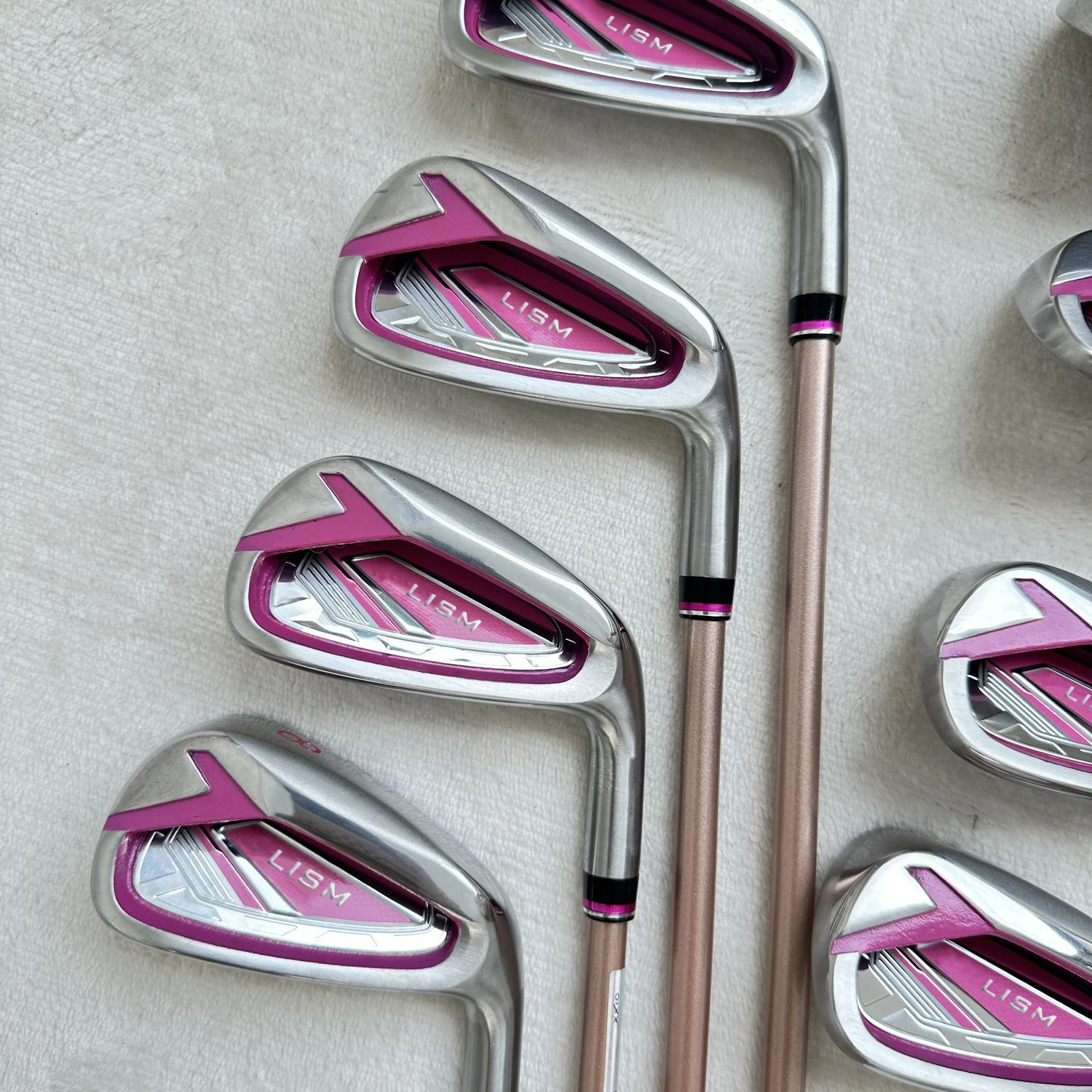 

Women's Golf Club MP1200 Golf Iron Set 5.6.7.8.9.P.A.S 8pcs Graphite shaft with Headcover