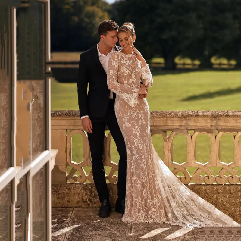 

Pastrol Mermaid Champagne Wedding Dress Lace Appliques Simple Long Sleeve Boat Neck Illusion Sweep Train Bridal Dress Customized