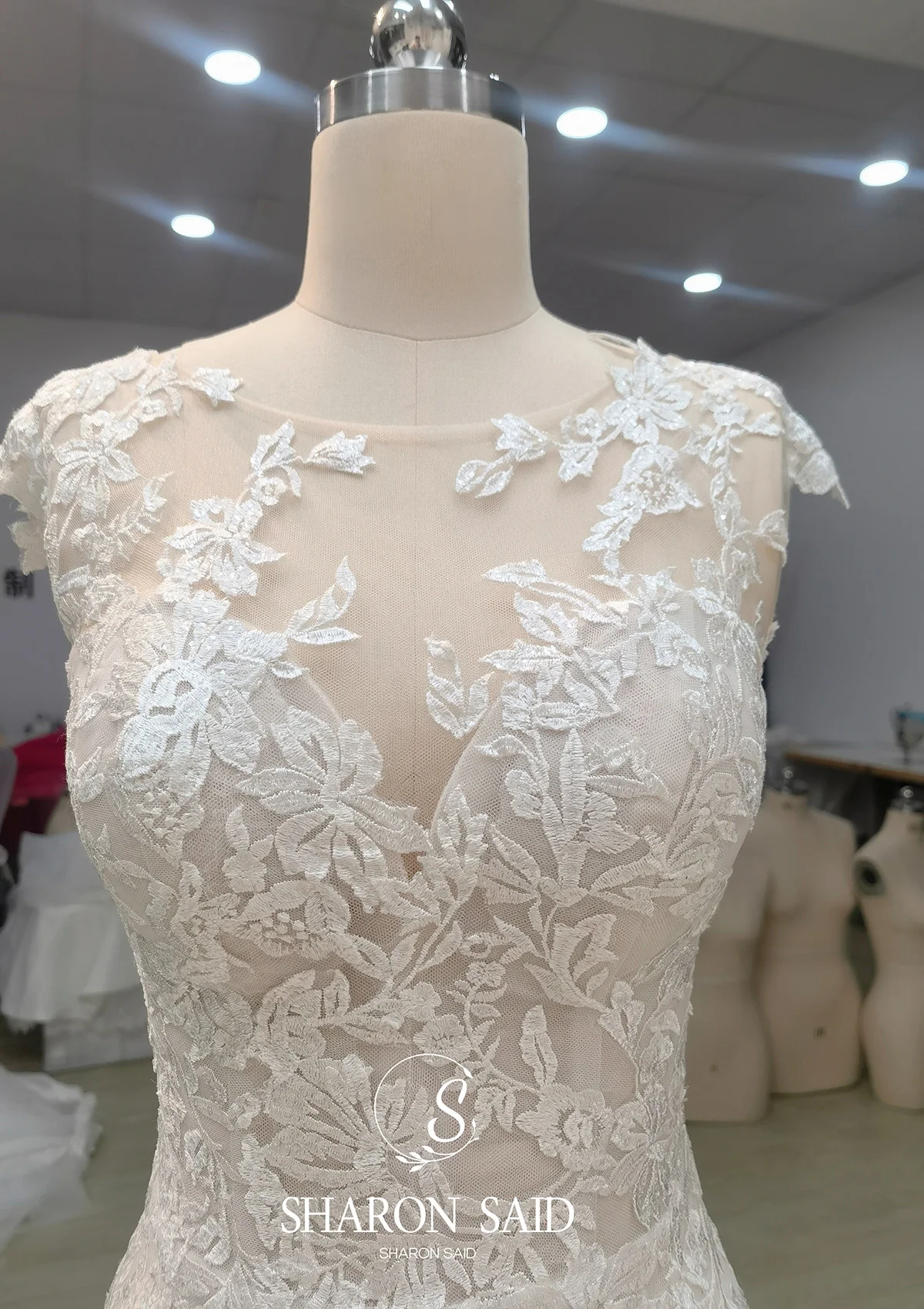 Sharon Said 2025 Glamorous Sirena O-Collo Off White Tulle Abito da sposa Corsetto senza maniche Principessa Abiti da sposa AM013 Personalizzato