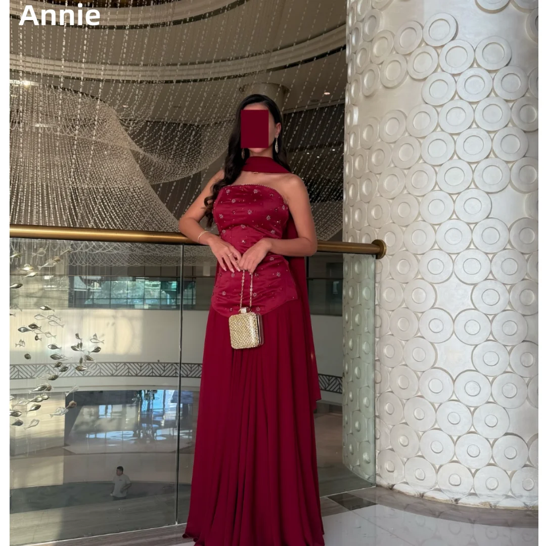 Abiti da ballo in raso rosso con vita Annie Abiti da sera in chiffon con perline fatte a mano Scialle a forma di A Elegante signora فسات Гmavera