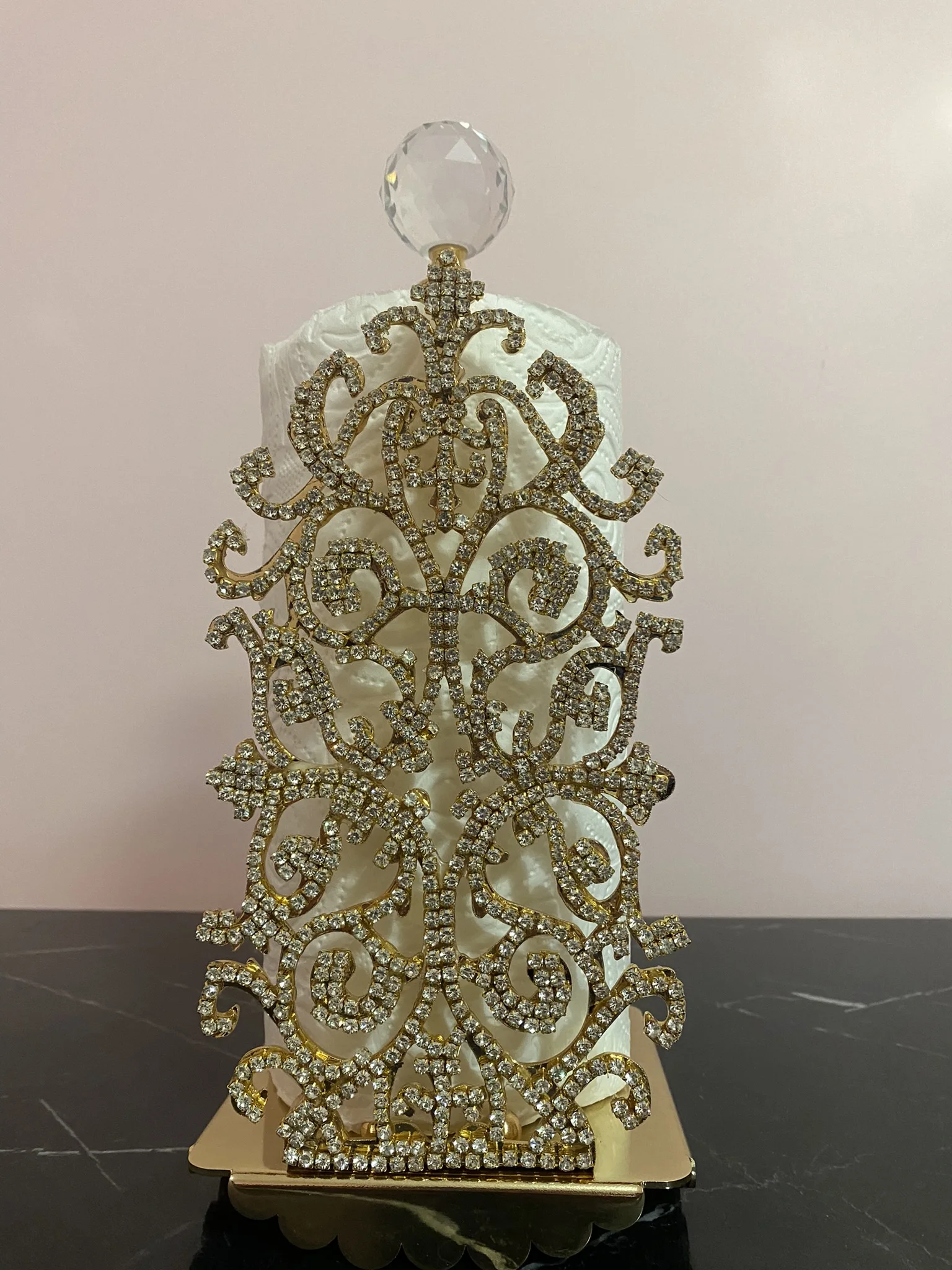 

Stone Embroidered Gold Modern Paper Towel Holder Luxury Stylish Elegant Kitchen Products Dining Table Accessories Brass Plated Crystal Decorative Gift Special Design Quality Filled Metal in Durable Structur