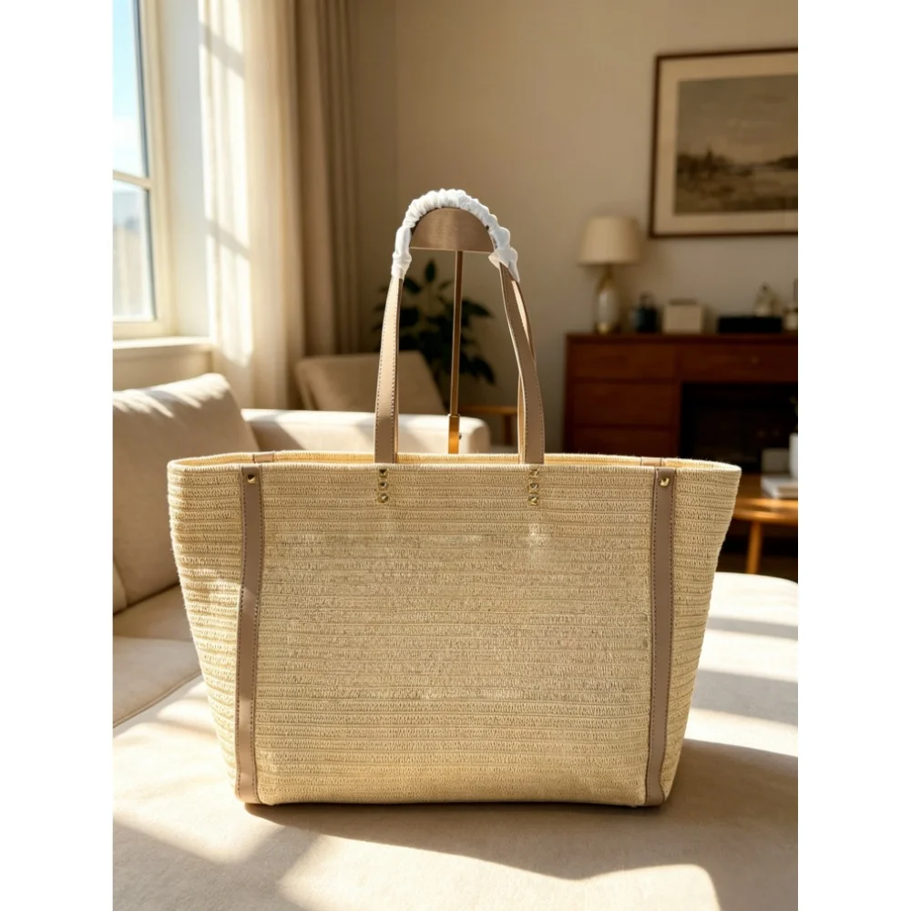 

2026 Size: 38x11x30 cm no box New Model - Versatile and Fashionable PU Leather Bag - Durable, High-Quality and Affordable