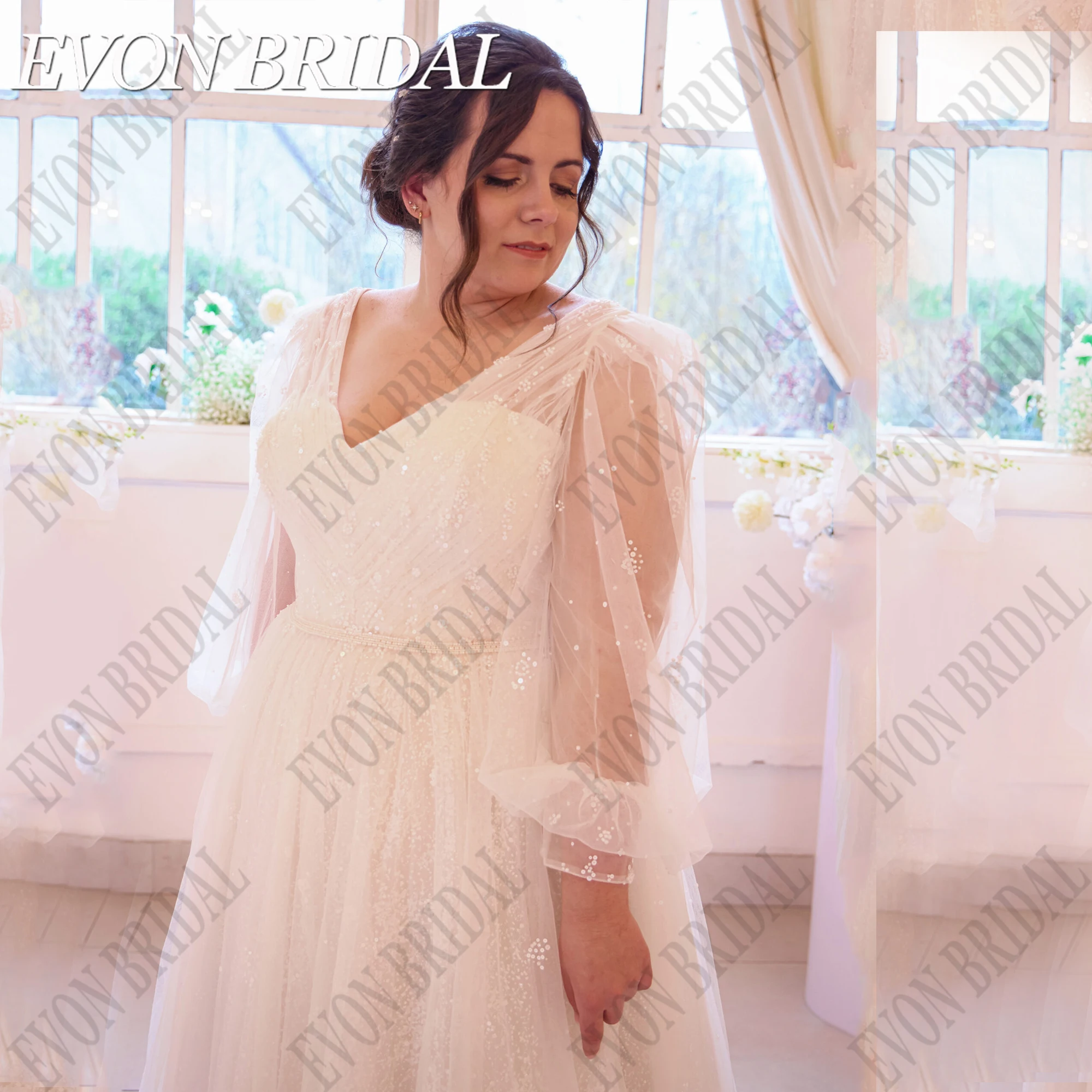 Evon Braut funkelnden Plus Size Brautkleider Langarm V-Ausschnitt eine Linie Brautkleider für Frauen maßge schneiderte Vestidos de NoviaEVON BRIDAL Sparkling Plus Size Brautkleider Langarm V-Ausschnitt A Linie Brautkle