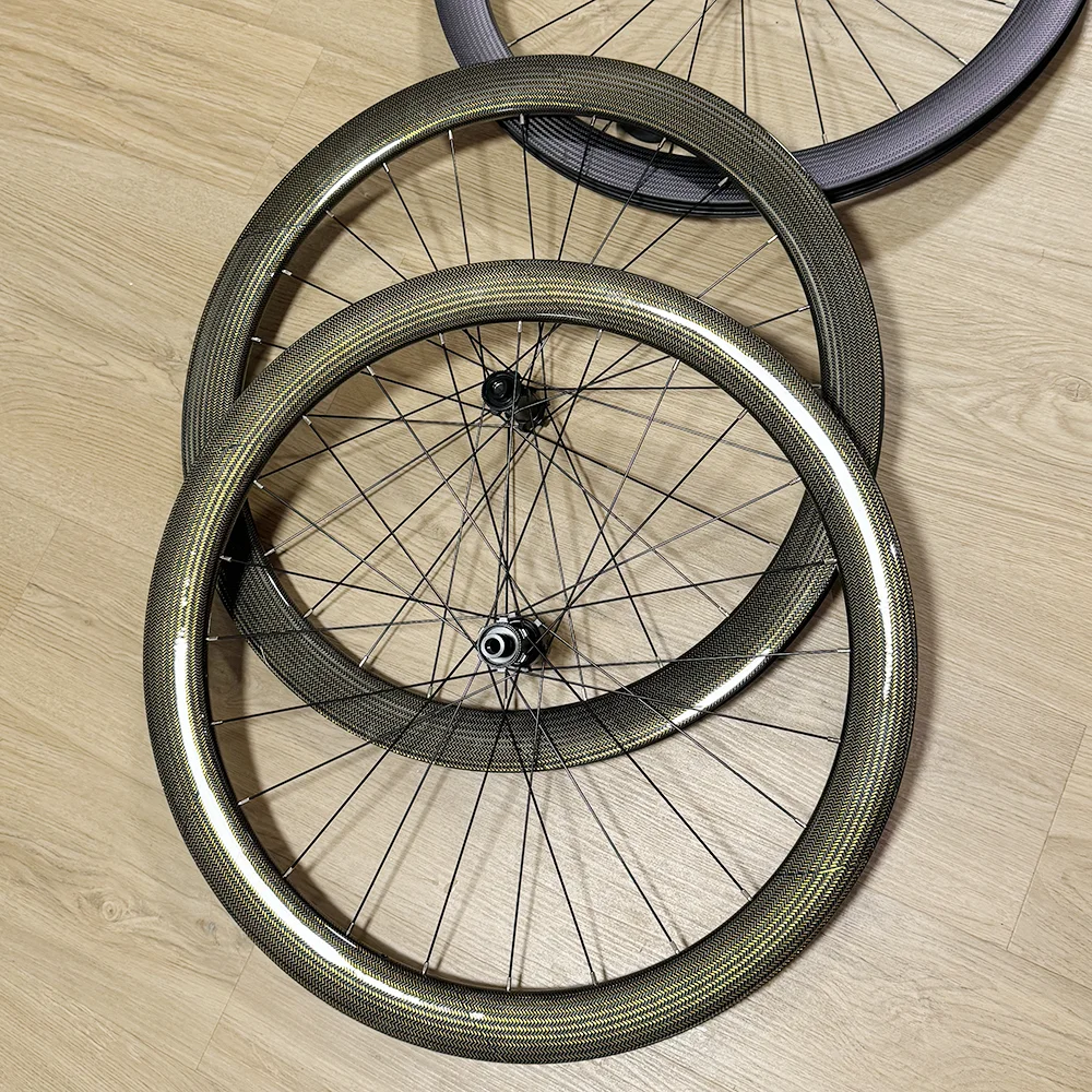 Rennrad-Scheibenbremsenlaufräder mit Ratchet-System, 700C 36T Wave Carbon Laufradsatz, 50mm Profilhöhe, Rennrad-Speichenlaufräder, 24 Speichen, Aero Carbonfaser-Laufräder – Detail 8