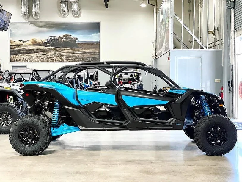 Скидка-продажа Can-Am Maverick X3 Max RS Turbo RR 72 купите 3
