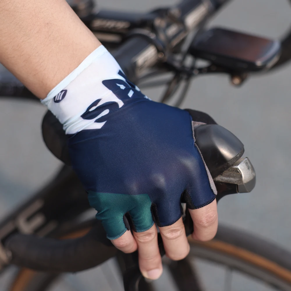 Santic Cycling Gloves Summer MTB Bike Road Riding Half Finger Gloves Shock Absorption Short Finger Fitness Sports Gloves Unisex