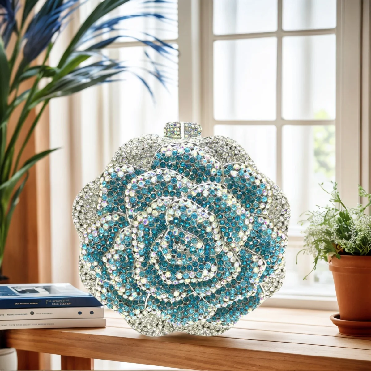 

Women Rose Shape Rhinestone Evening Bag Vintage Flower Crystal Clutch Floral Wedding Purse Handbag for Dating Prom