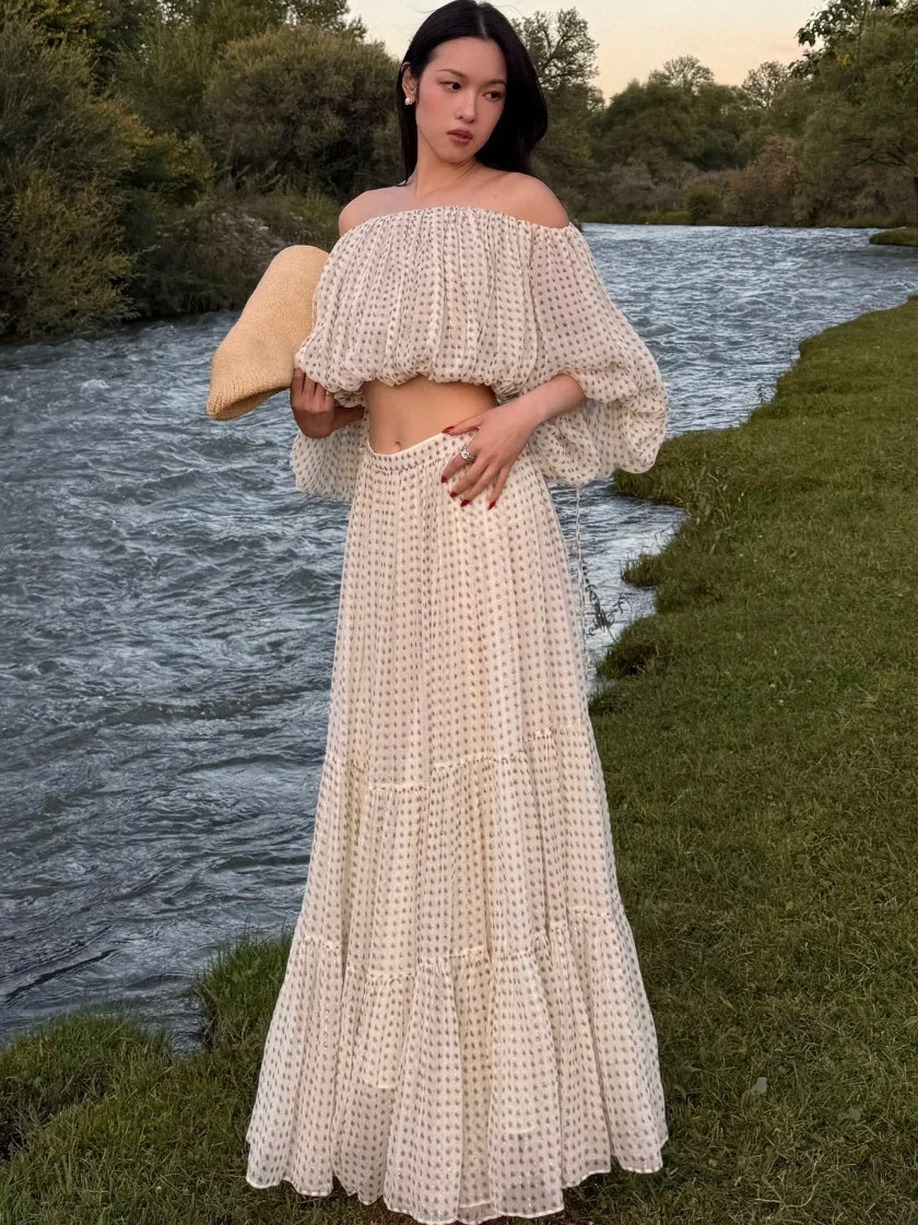 

Шелковый летний пляжный комплект с открытыми плечами в горошек, женский укороченный топ с пышными рукавами и рюшами, макси-юбка, повседневная одежда