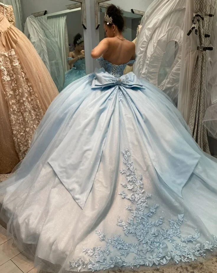 CloverBridal Free Customize Off The Shoulder Glitter Tulle Beaded Lace Light Blue Big Bow-tie Sweet 15 Dresses WQ9649