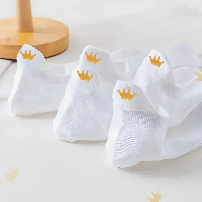 5 Pairs of Fashionable and Exquisite Embroidered Crown Women's White Short Socks for Daily Comfort Soft and Casual Boat Socks