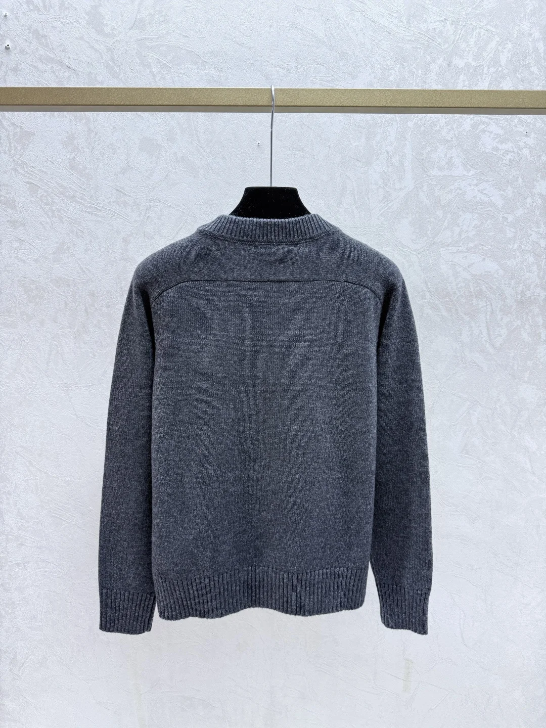 

New Women's Fashion Solid Color Simple Crewneck Knit Long-sleeved Pullover Sweater