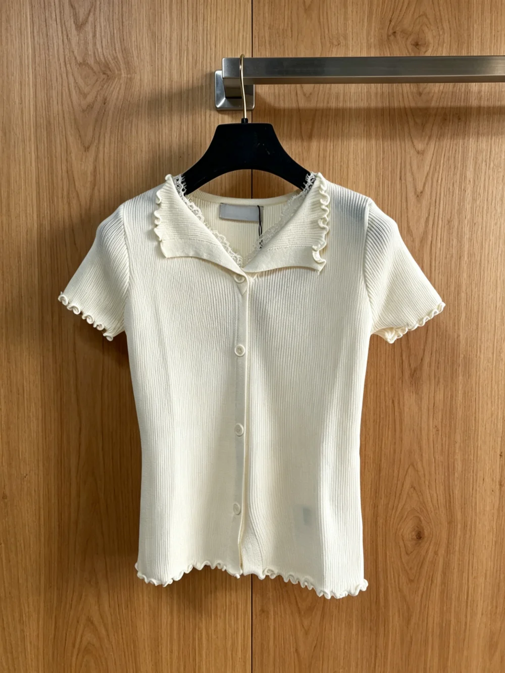 2026 New Style Womens White T-shirt Size M L Slim Fit Breathable Commute Style Code 010