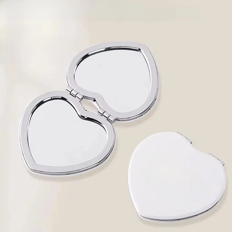 Miroir de maquillage personnalisé gratuit en forme de coeur, cadeaux de mariage pour les invités, miroirs de poche, nom personnalisé, miroirs compacts en cuir blanc