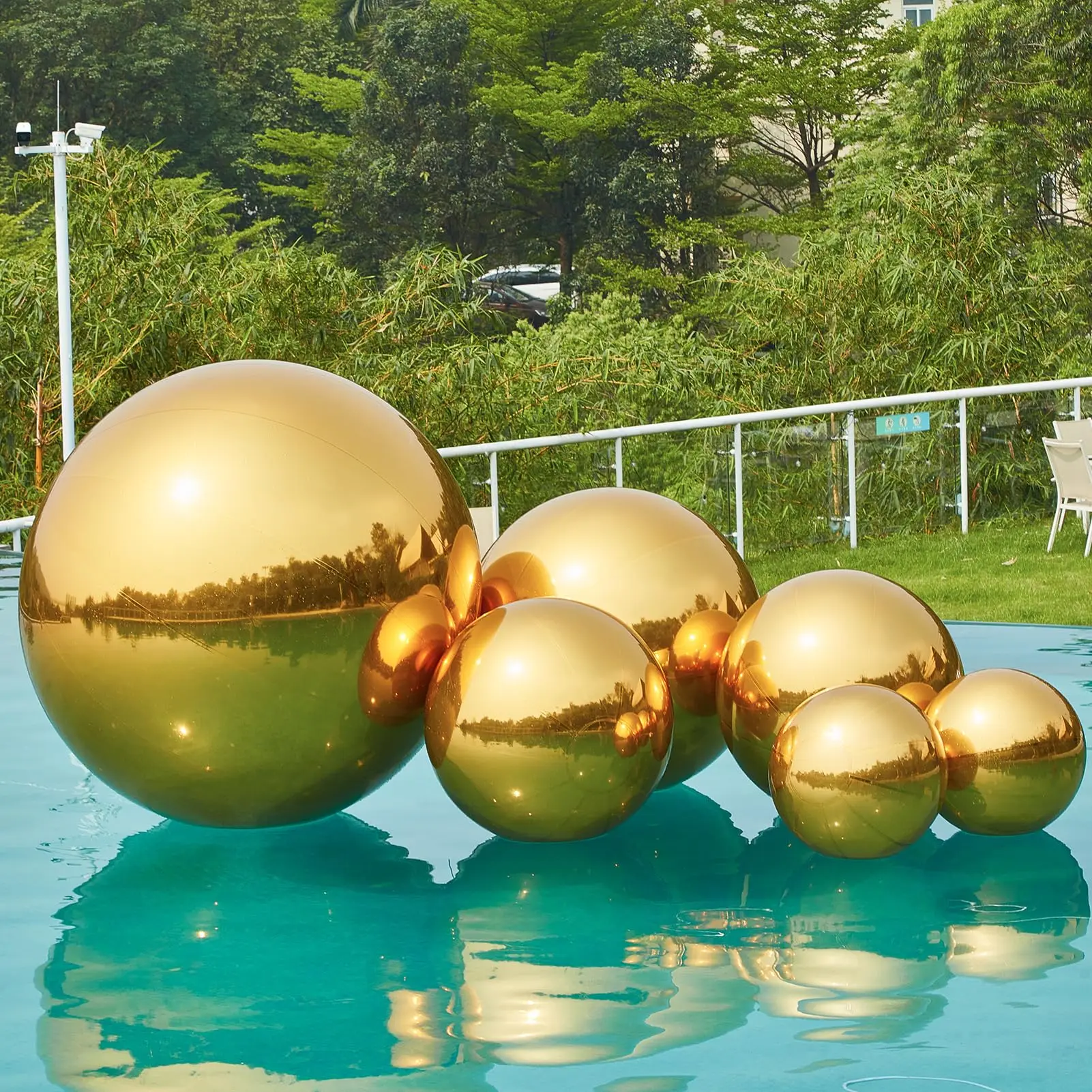 Set-6pcs Shiny Golden Inflatable Mirror Balls Airtight Giant Mirror Balloon Large PVC Sealed Sphere For Events & Stage Party