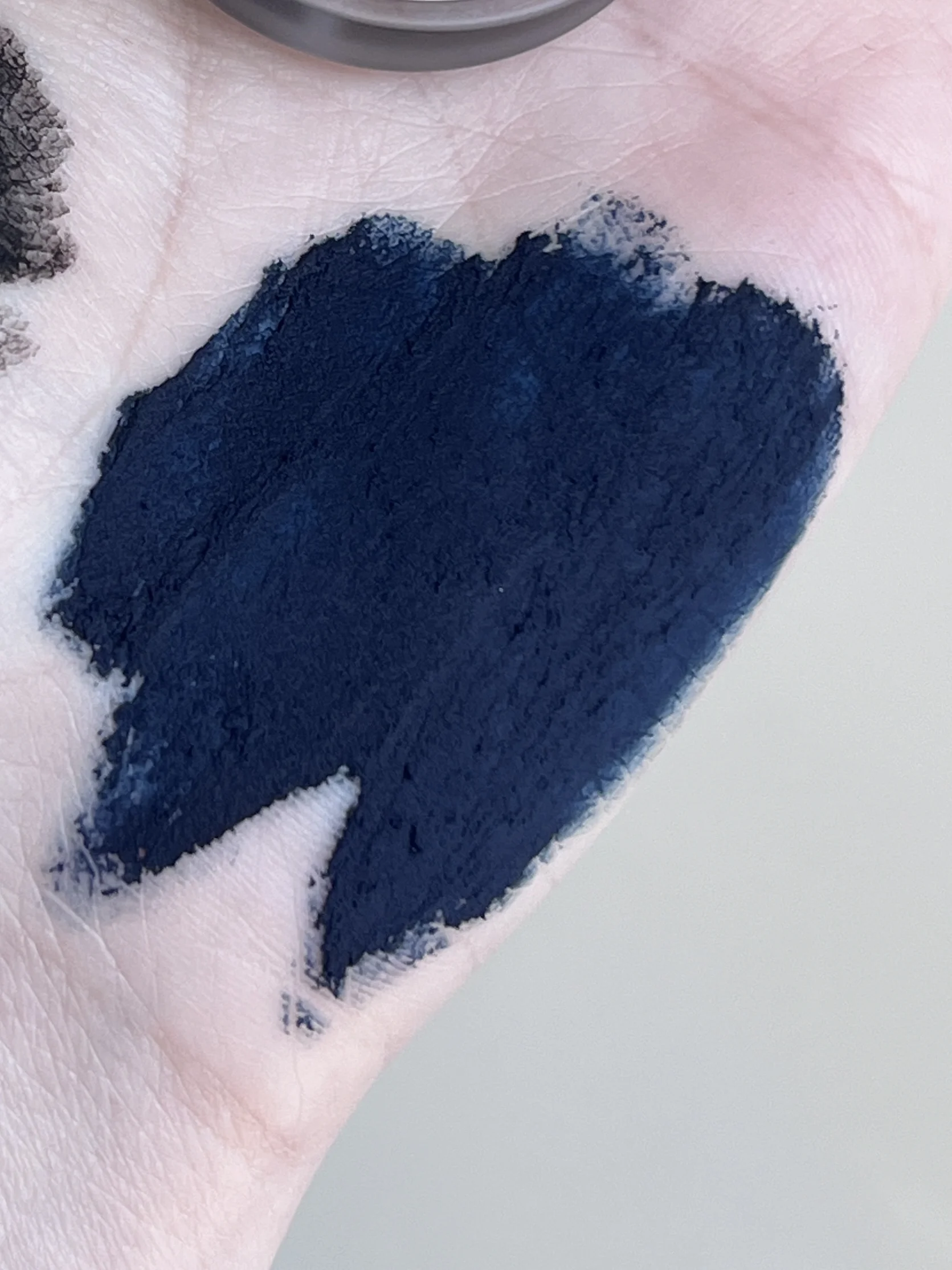 Shellwe Makeup x Freya86 Punk Bunny Lip Mud Demin