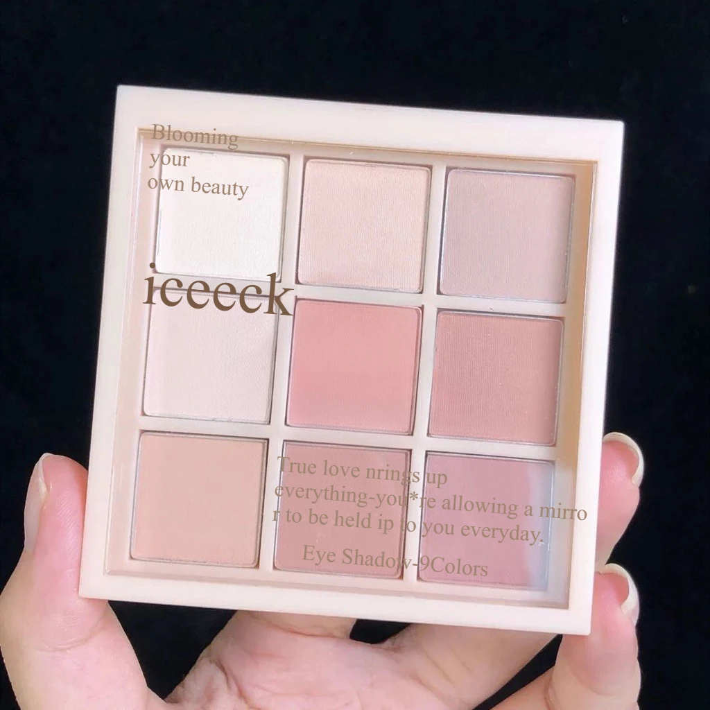 Palette di ombretti opachi a lunga durata da 9 colori con calde sfumature nude a rosa-marroni per un look naturale quotidiano