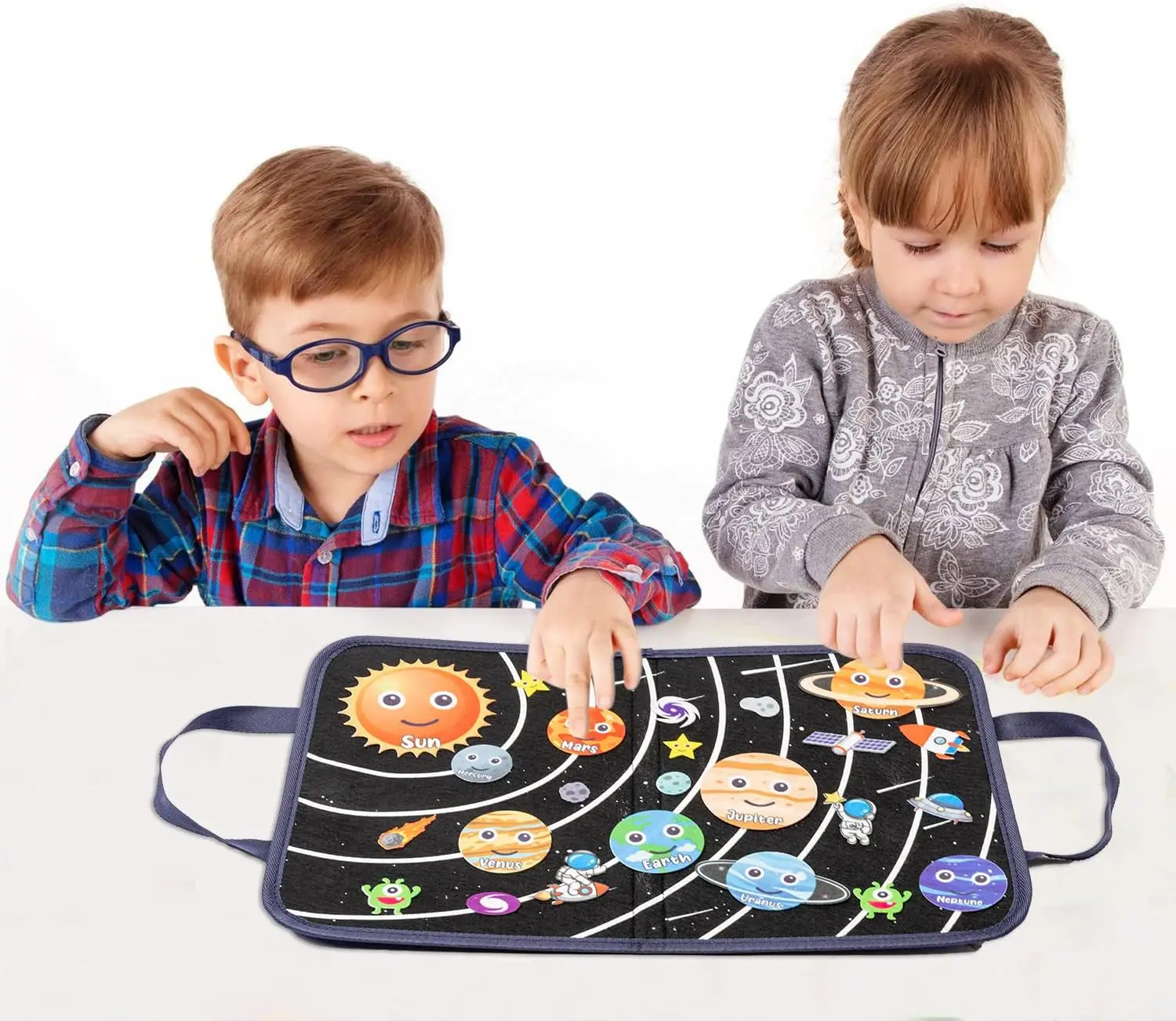 Montessori Toys Felt Story Board Set Outer Space Farm Theme Preschool Early Learning toys Interactive Play Kit for Kids