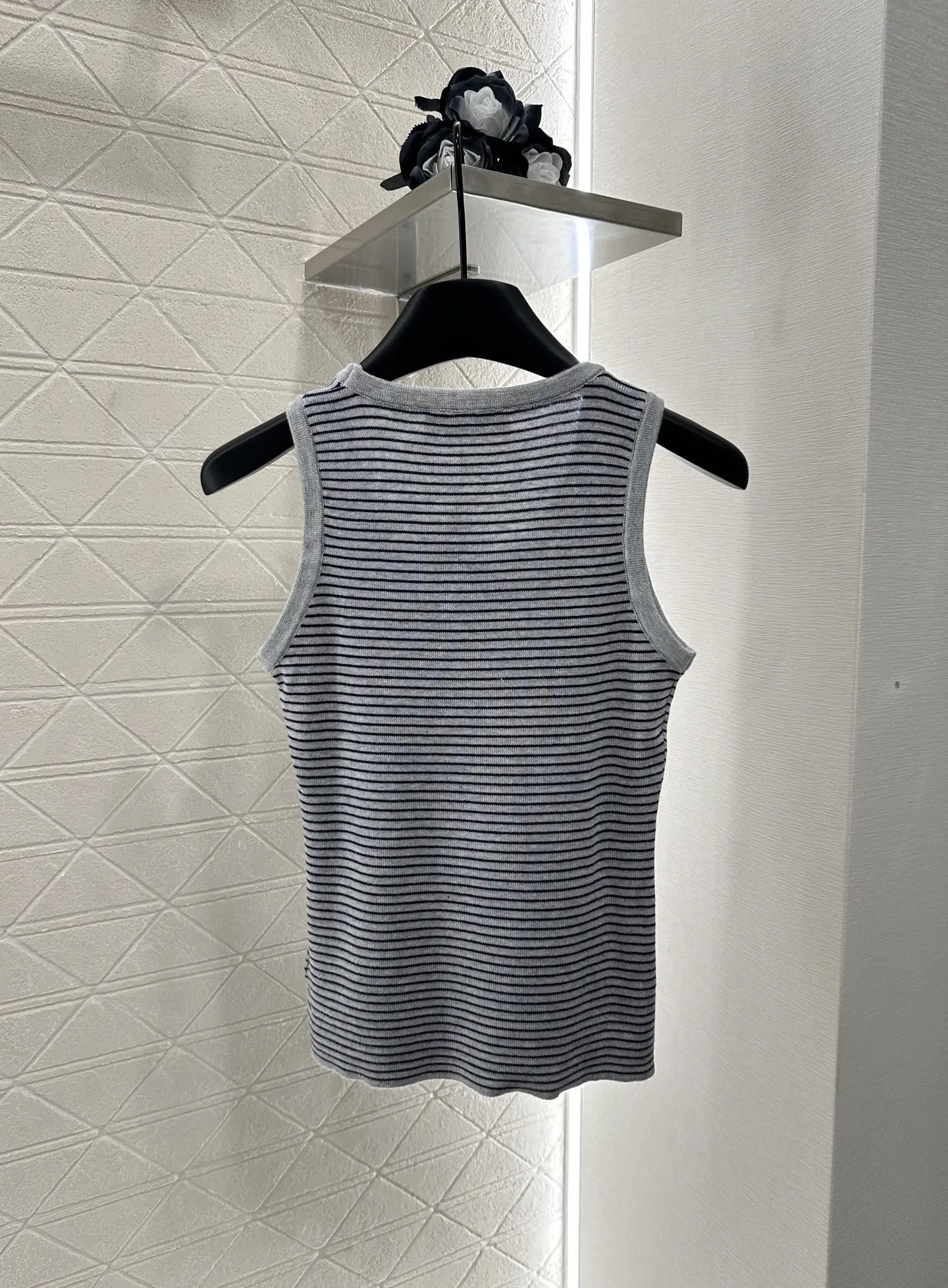 

25 New Round Neck Stripe Design Temperament Breathable Fashion Hanging Strap