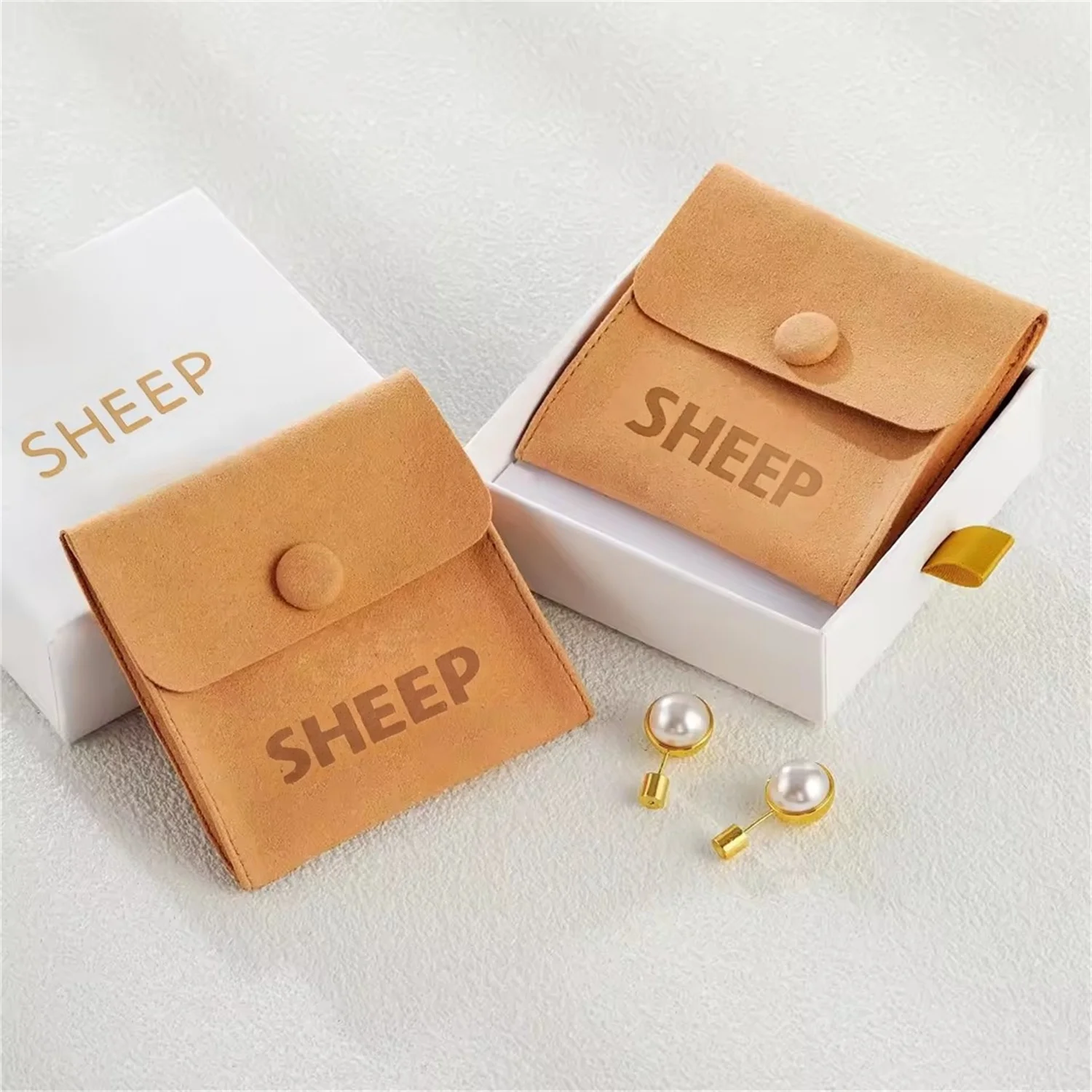 

Luxury custom white paperboard drawer jewelry packaging box set, with unique logo custom jewelry box and logo bag.