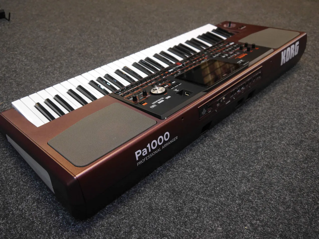 

BRAND NEW Korg PA1000 Professional Arranger Keyboard & Power Cable