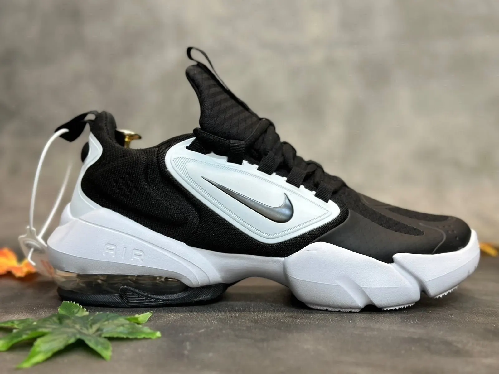 Men's Nike Air Max Alpha Savage Crossings Men's Cedes are male