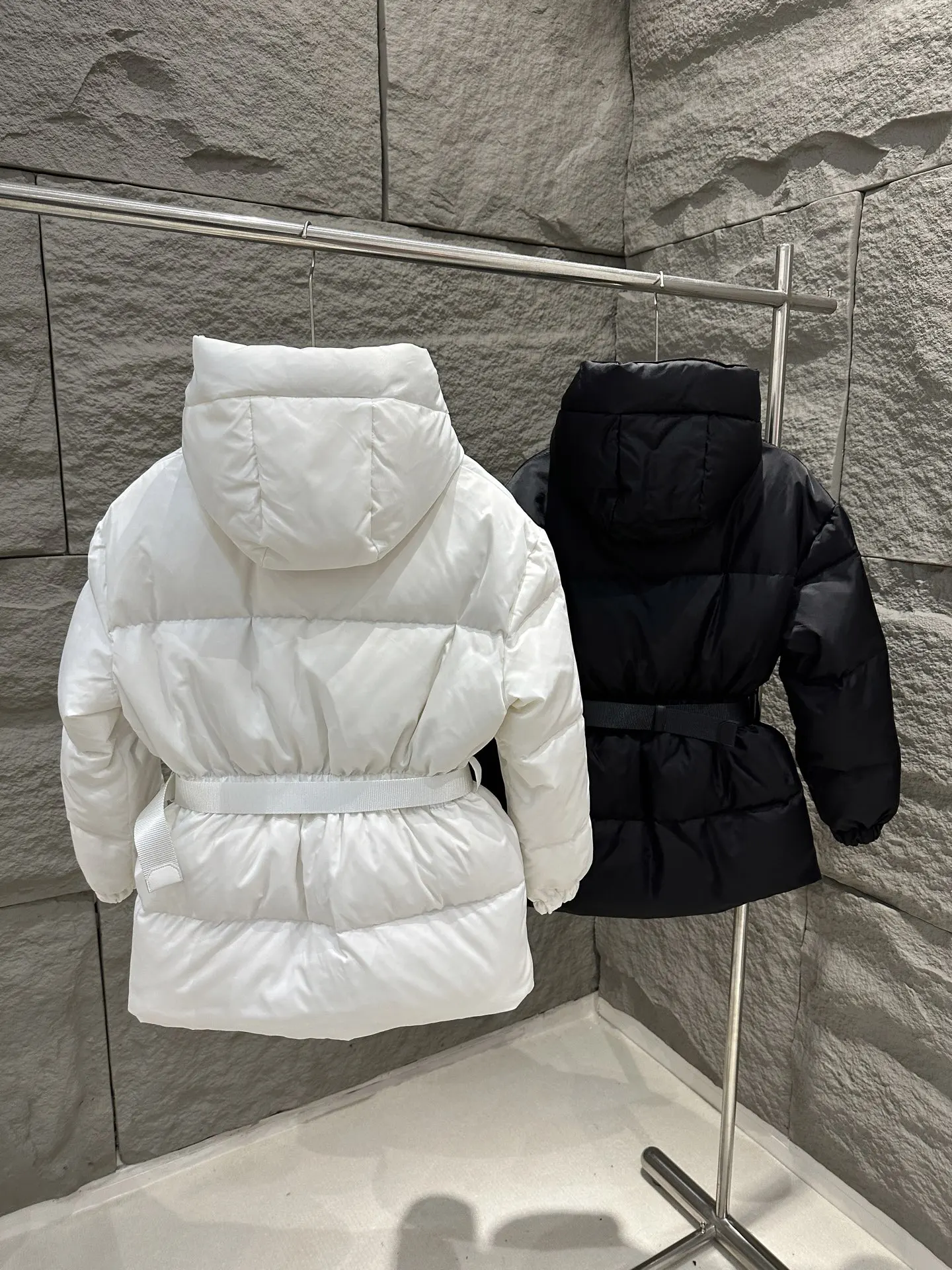 

Winter new High-end Women's Waist Down Jacket, Thickened Warm Jacket, Medium to Long Solid Color Versatile Jacket 161