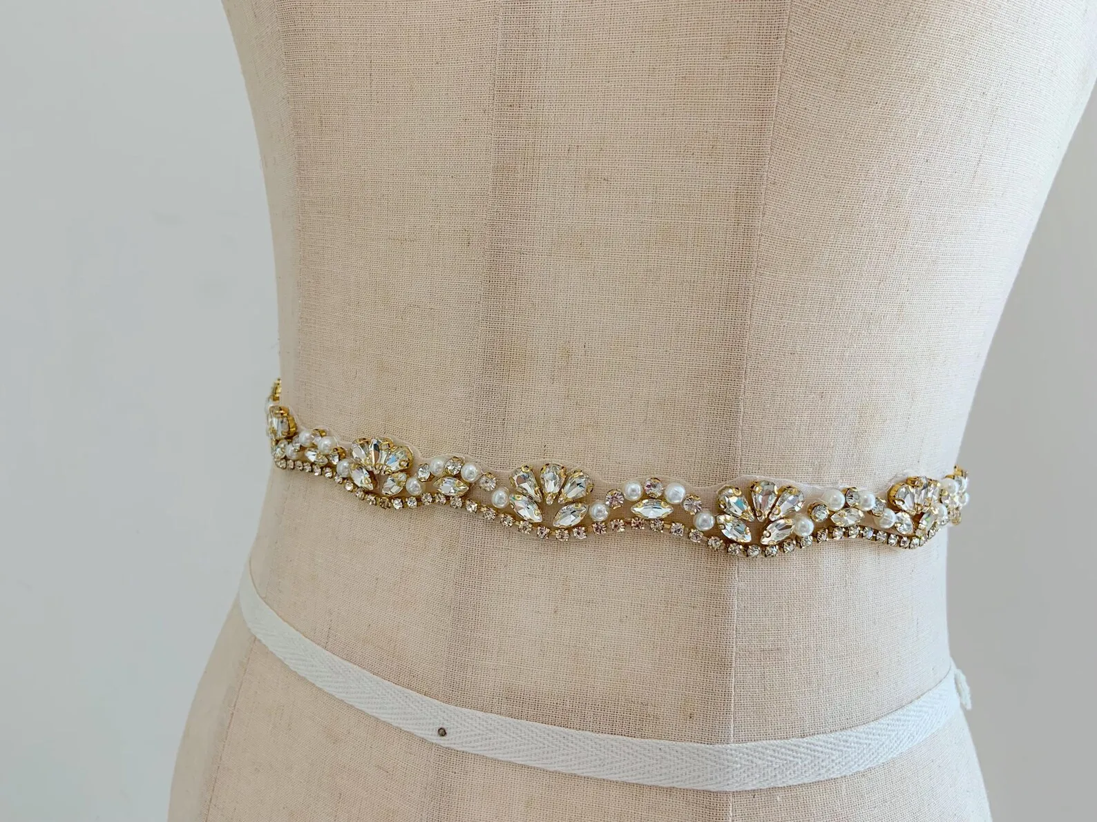 

Блестящая золотая отделка со стразами по ярдам, пояс со стразами для свадебного пояса, ремень, принадлежности от кутюр