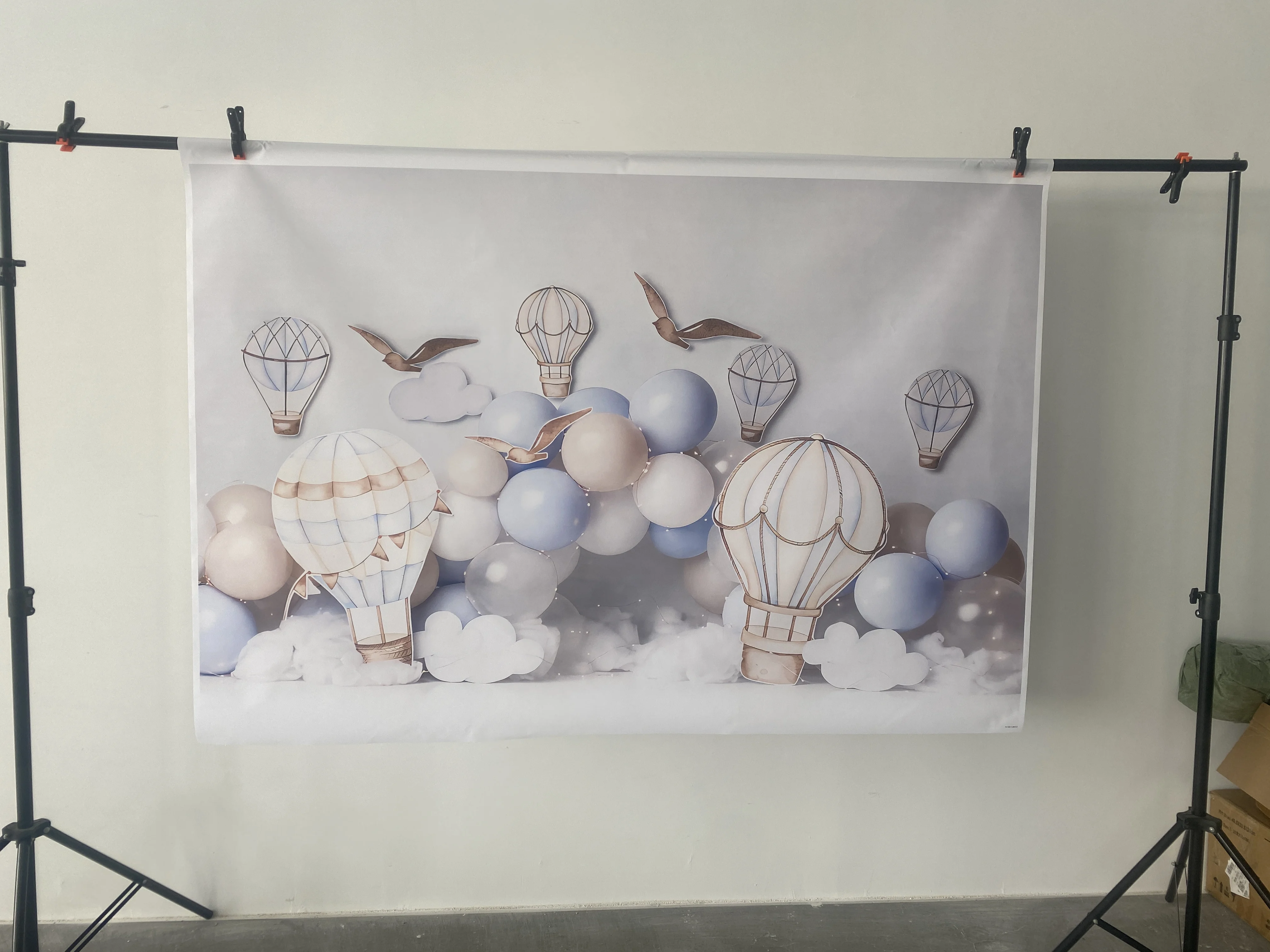 雲の形をした子供の誕生日の背景,青と白の雲,流行の空気の星,新生児の写真の背景