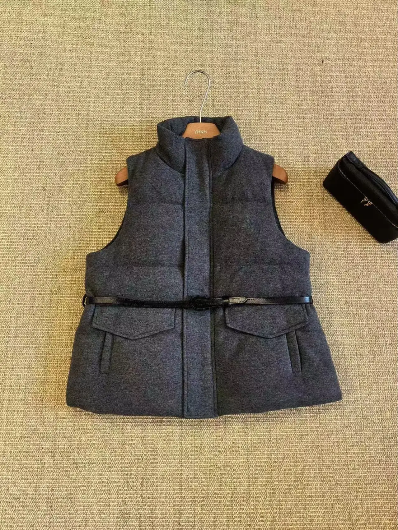 Autumn-winter casual women's belted down vest