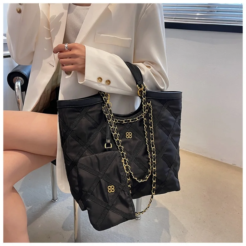 

Simple Chain City Tote Shoulder Bags Ladies Square Purses and Handbags Fashion Underarm Bag Women's New Hand High Quality Sac