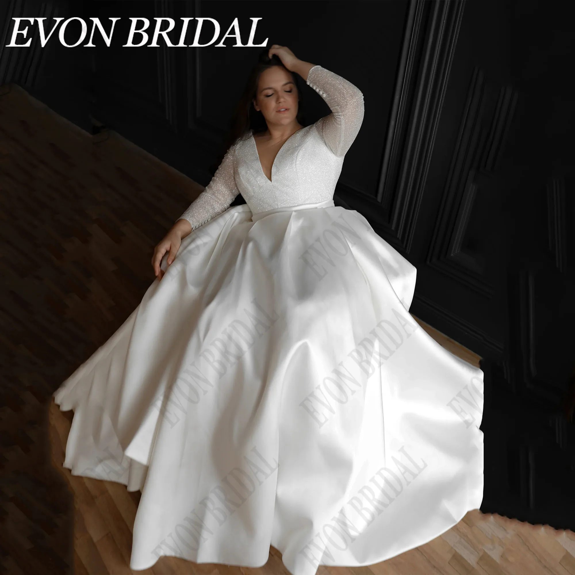 EVON BRIDAL 반짝이는 플러스 사이즈 웨딩 드레스, 더블 브이넥, 백리스 긴팔, 새틴 A 라인, 우아한 베스티도 드 노비아EVON BRIDAL 블링블링 플러스 사이즈 웨딩드레스 더블 V넥 백리스 긴팔 단자 A자 우아한 조끼 De Novia