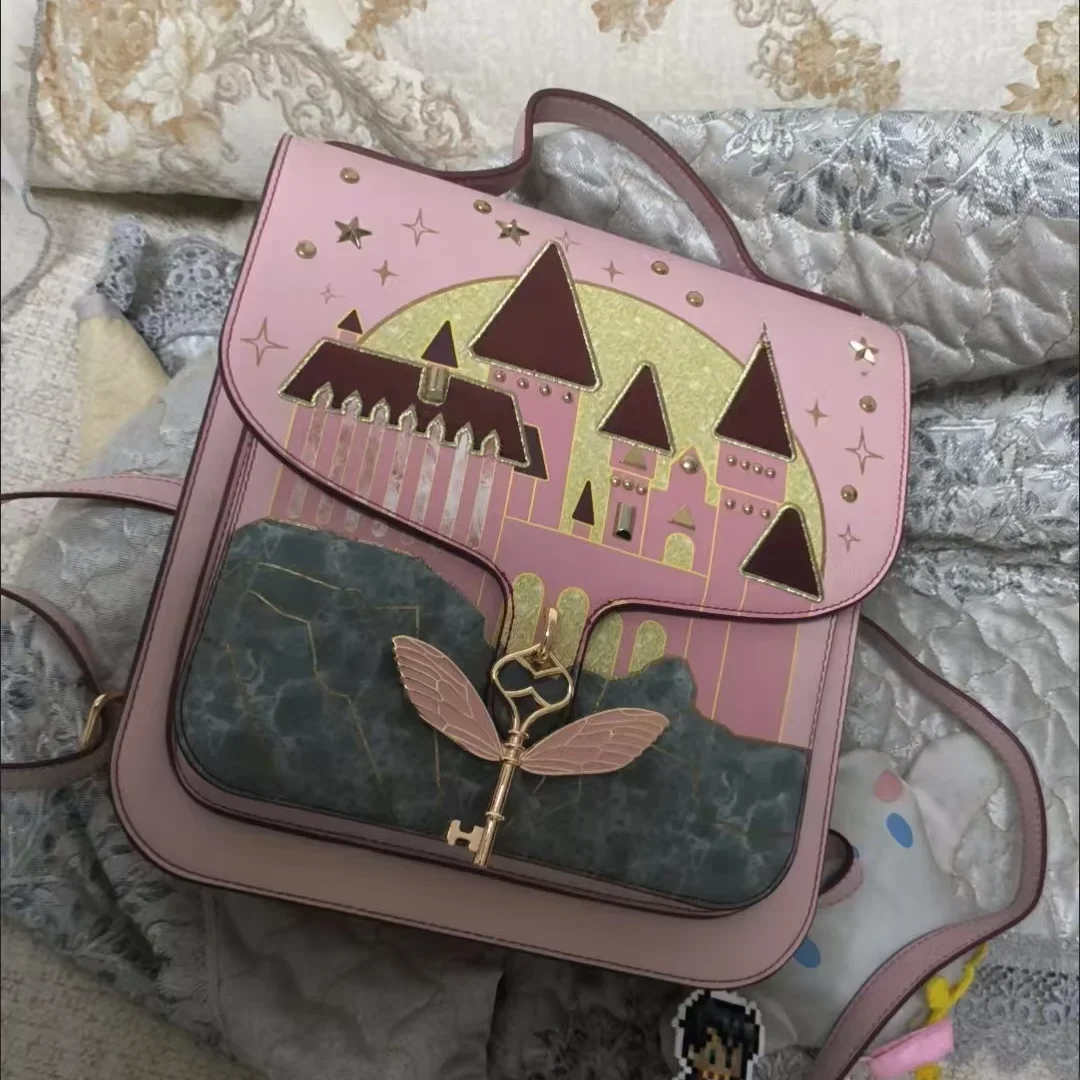 Neue rosa Schloss Rucksack Film magischen Jungen goldenen Schnatz peripheren College-Stil Student