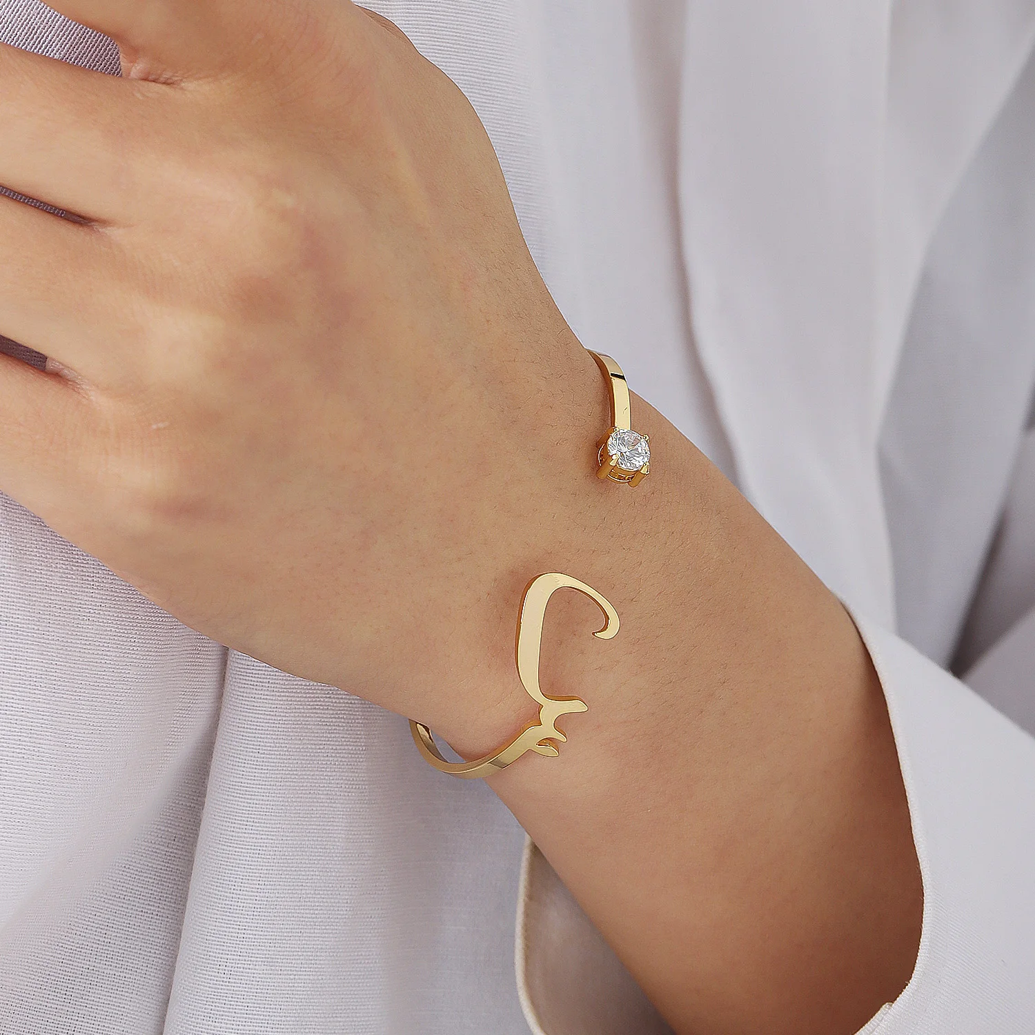 Hot Selling Luxury Jewelry Personalised Arabic Letter Bangel Custom Muslim Bracelet With 6mm Zircon Jewelry for Wome Gift