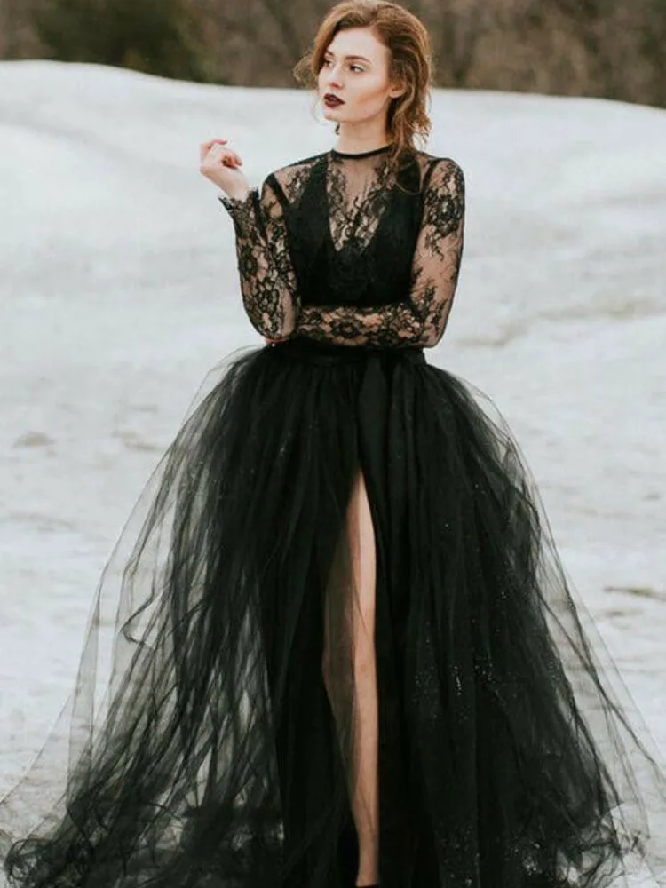 Plus Size Gothic Black Wedding Dresses Lace Long Sleeves O-neck Open Backless A Line  Bridal Gowns with Slit Vestido De Noiva