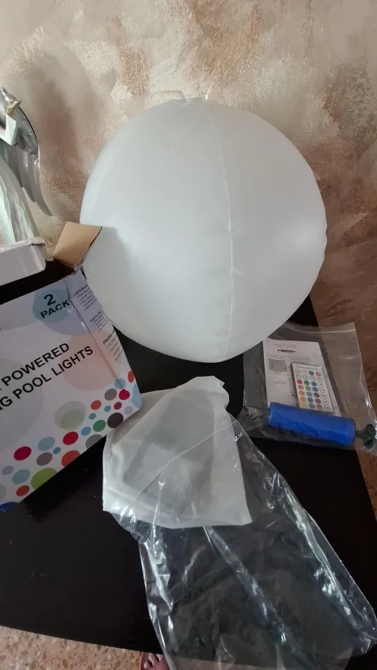 Boule lumineuse multicolore étanche et flottante pour piscine ou bassin
