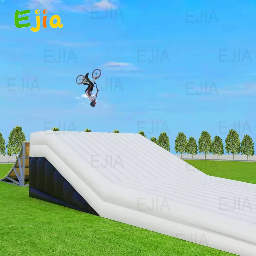 Rampe d'atterrissage gonflable de airbag de saut de cascade gonflable de sécurité vtt Bmx Freestyle Fmx Airbag pour des jeux de sports extrêmes