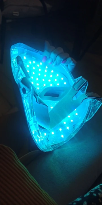 Wireless LED Light Therapy Mask