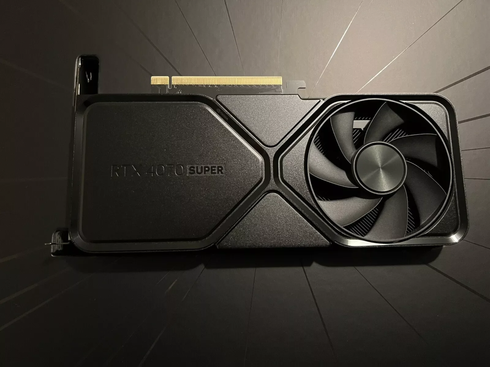 Używana NVIDIA GeForce karta graficzna RTX 4070 Super założyciele