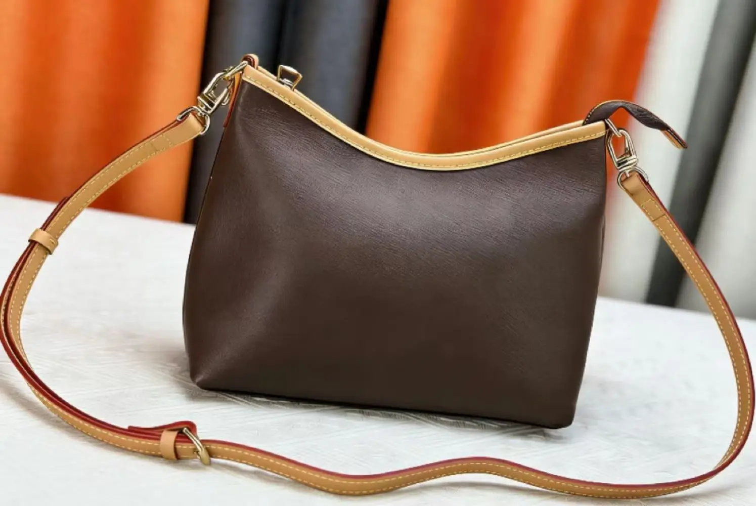 

Fashion Brown Women's Canvas Shoulder Bag Hobo Bag Classic Underarm Bag No Box (30-19-10 cm) N11