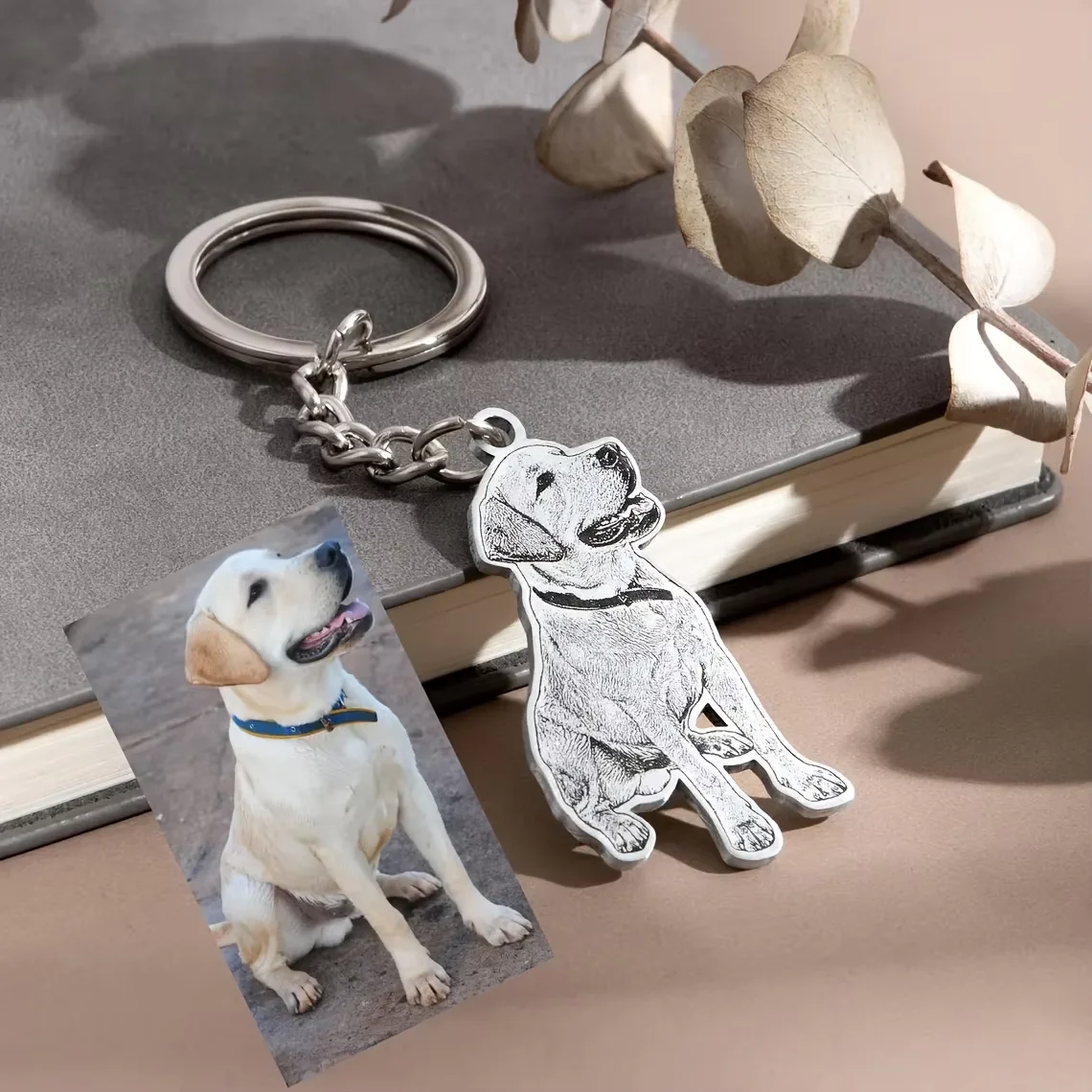 Personalisierter Haustier-Porträt-Schlüsselanhänger: Individuell gestalteter Schlüsselanhänger mit einem Foto des Haustiers, Schlüsselanhänger mit einem Foto des Haustiers und seines Besitzers, Haustier-Gedenkschmuck, mit Textgravur auf der Rückseite des Schlüsselanhängers, hochwertiger Schlüsselanhänger aus Edelstahl. – Detail 1
