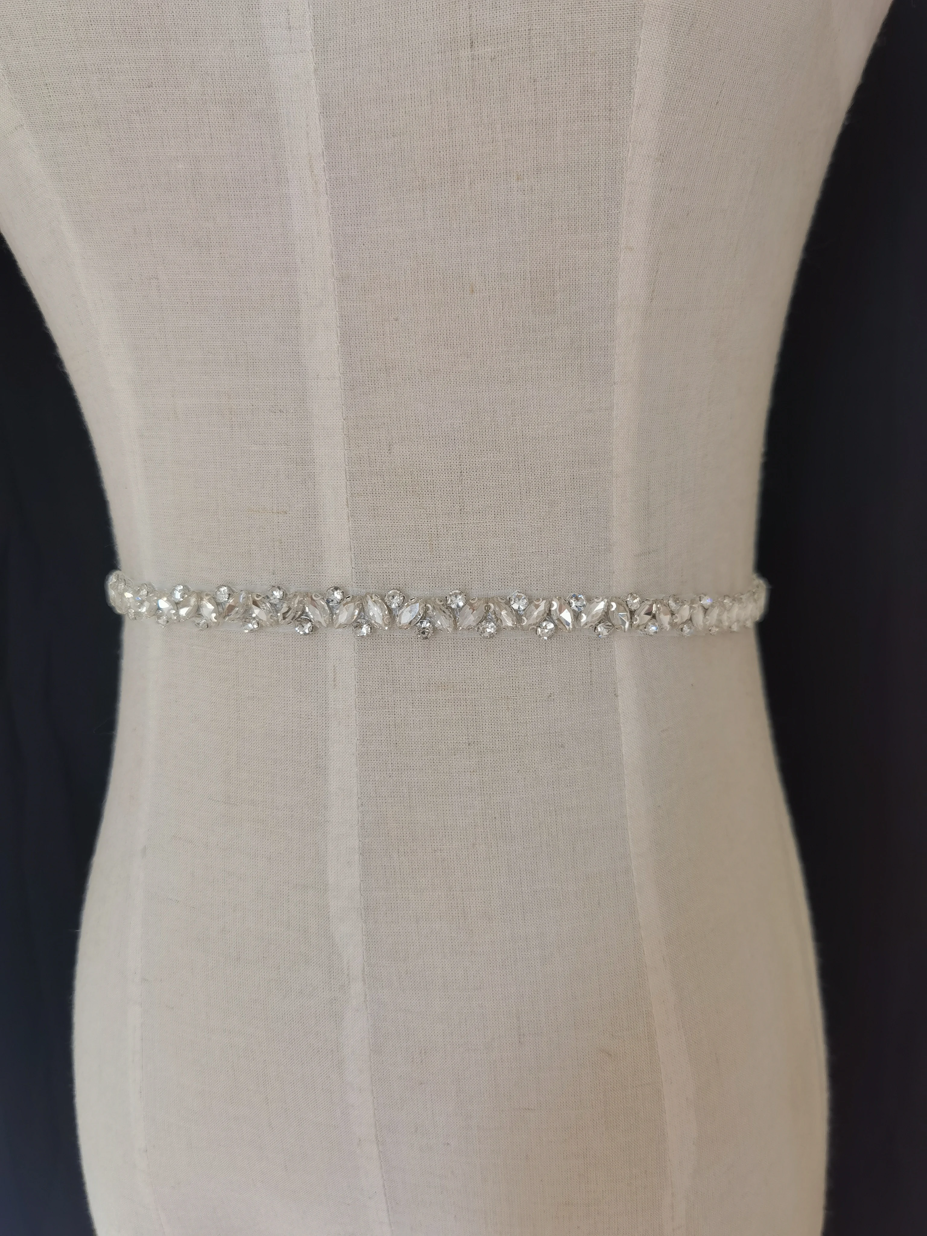 1 Yard Silver Deluxe Rhinestone Sash Belt Crystal Trim For Wedding Belt, Bridal Sash, Wedding Gown Straps ,Bridesmaids Belt