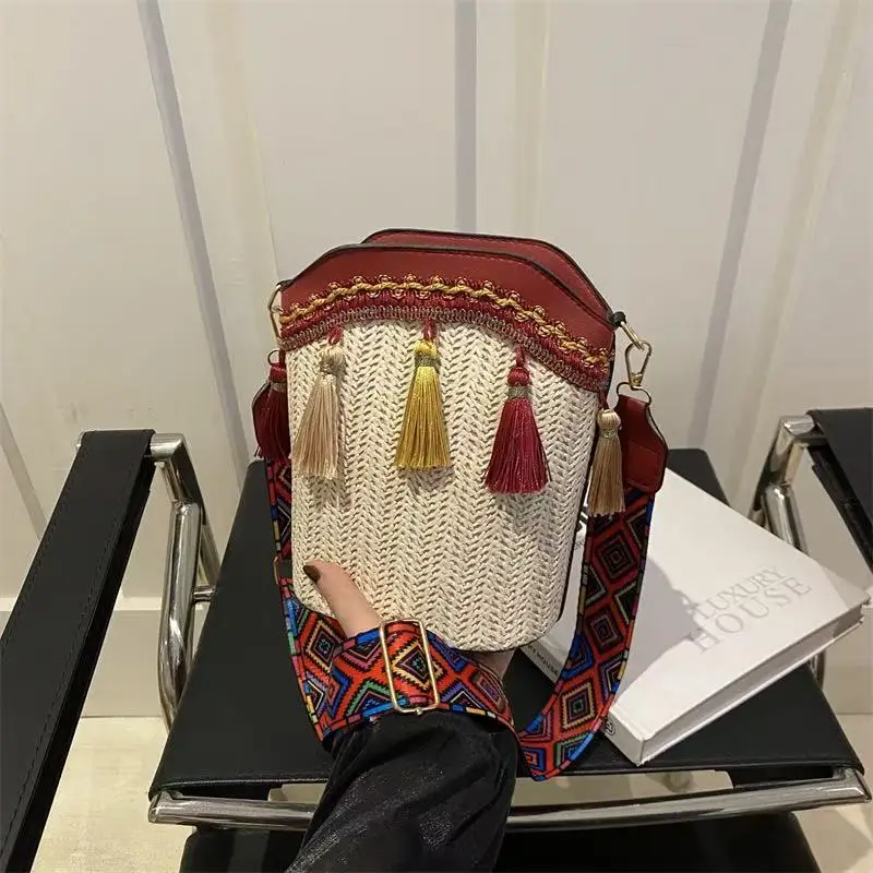 

Соломенная большая сумка из рафии с кожаной отделкой, сине-белая кисточка, красочный геометрический ремешок, роскошная стильная летняя пляжная сумка