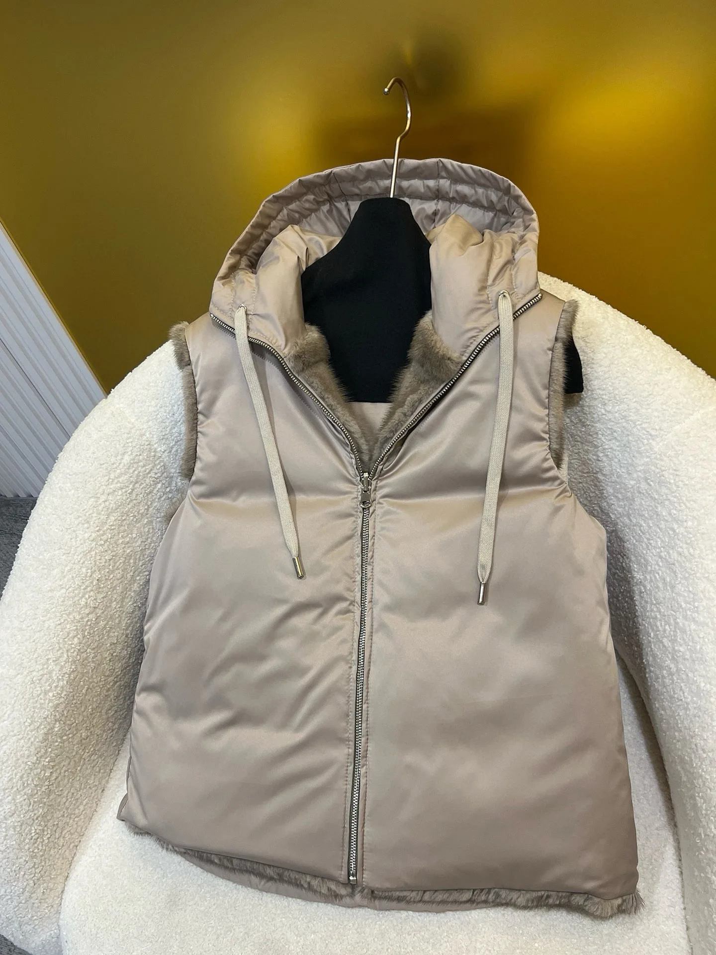 Chaqueta de plumón de doble cara otoño-invierno con piel de visón