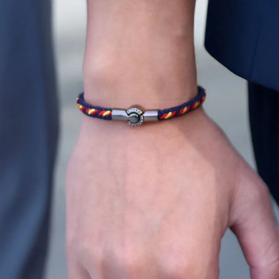New Fashion Men Rope Bracelet A Grade Ethnic Fabric Handmade Braided Braslet 6 Colors Wrap Bangle Homme Versatile Accessories