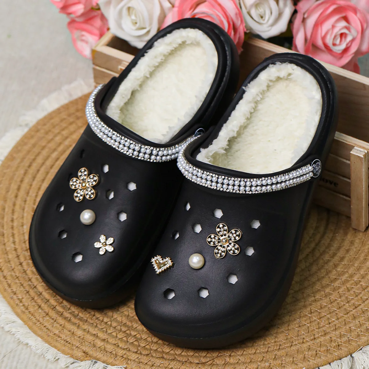Comfy Indoor EVA Slippers with Plush Lining – Keep Your Feet Warm All Winter