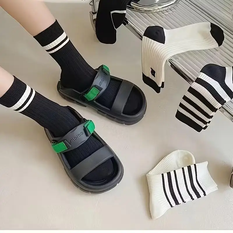 

20 пар универсальных черных носков R на осень и зиму, черно-белые полосатые носки средней длины, подходят для спортивной одежды