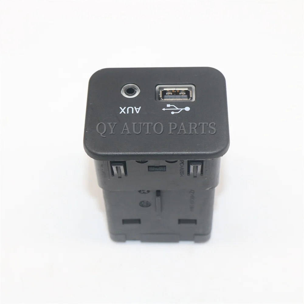 

33184834-02 68271006AA Hub Media Center for Chrysler 200 2.4L 2015-2016