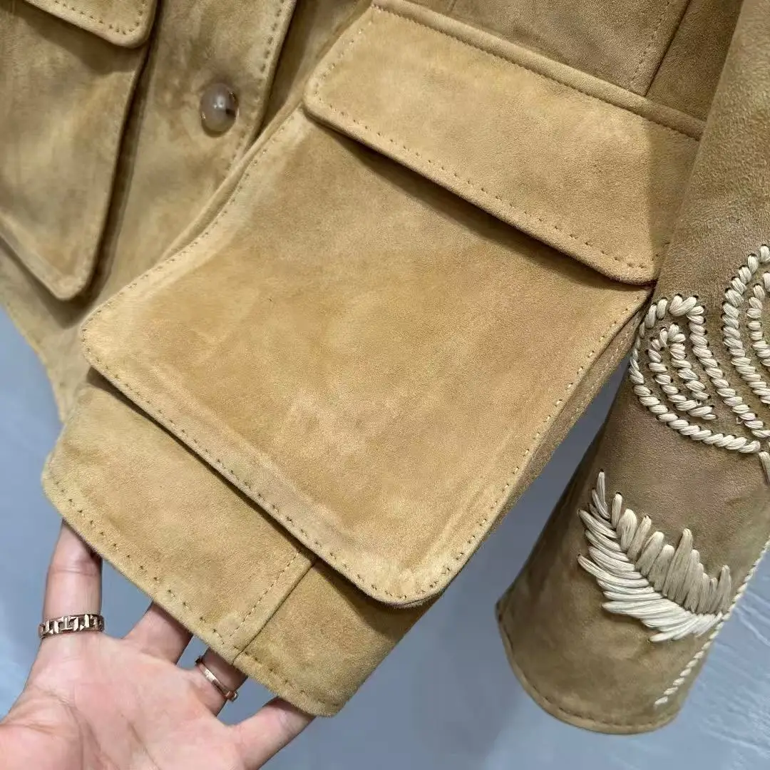 Hoogwaardig leren jack met handhaakborduurwerk