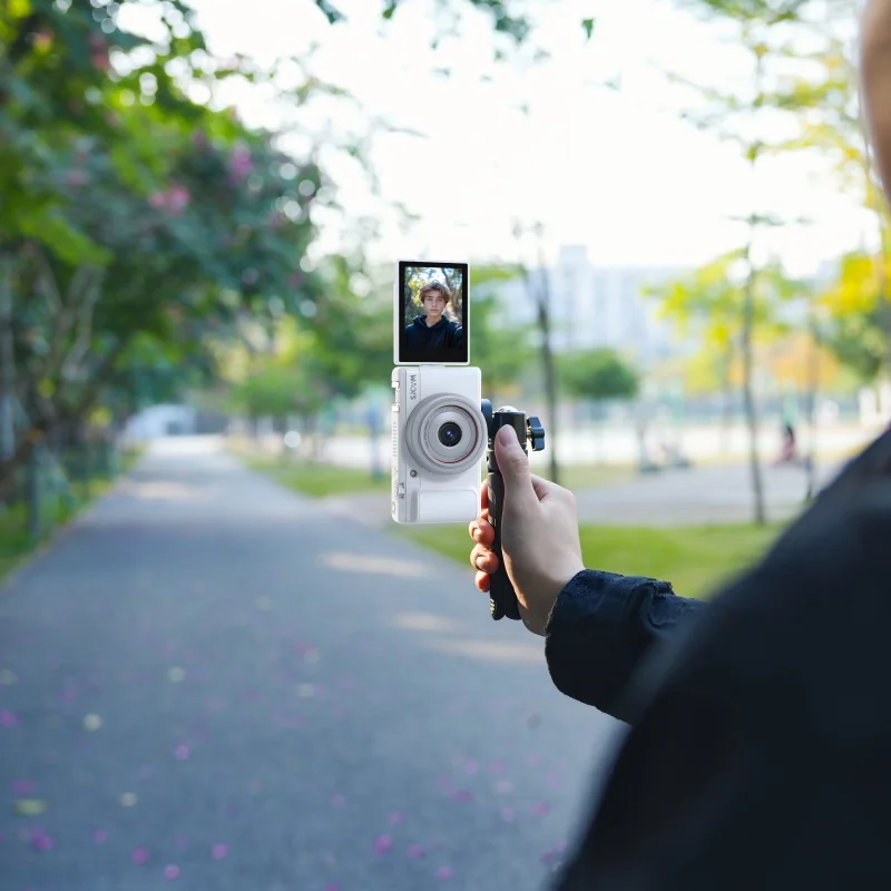 ZV200 5K Vlog Camera 80MP 360 Flip Screen F18 Auto Focus 5K 30fps Portable digital Camera for Travelling