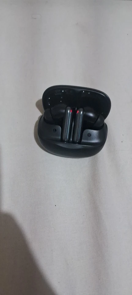 QCY Melobuds N50 ANC en uso
